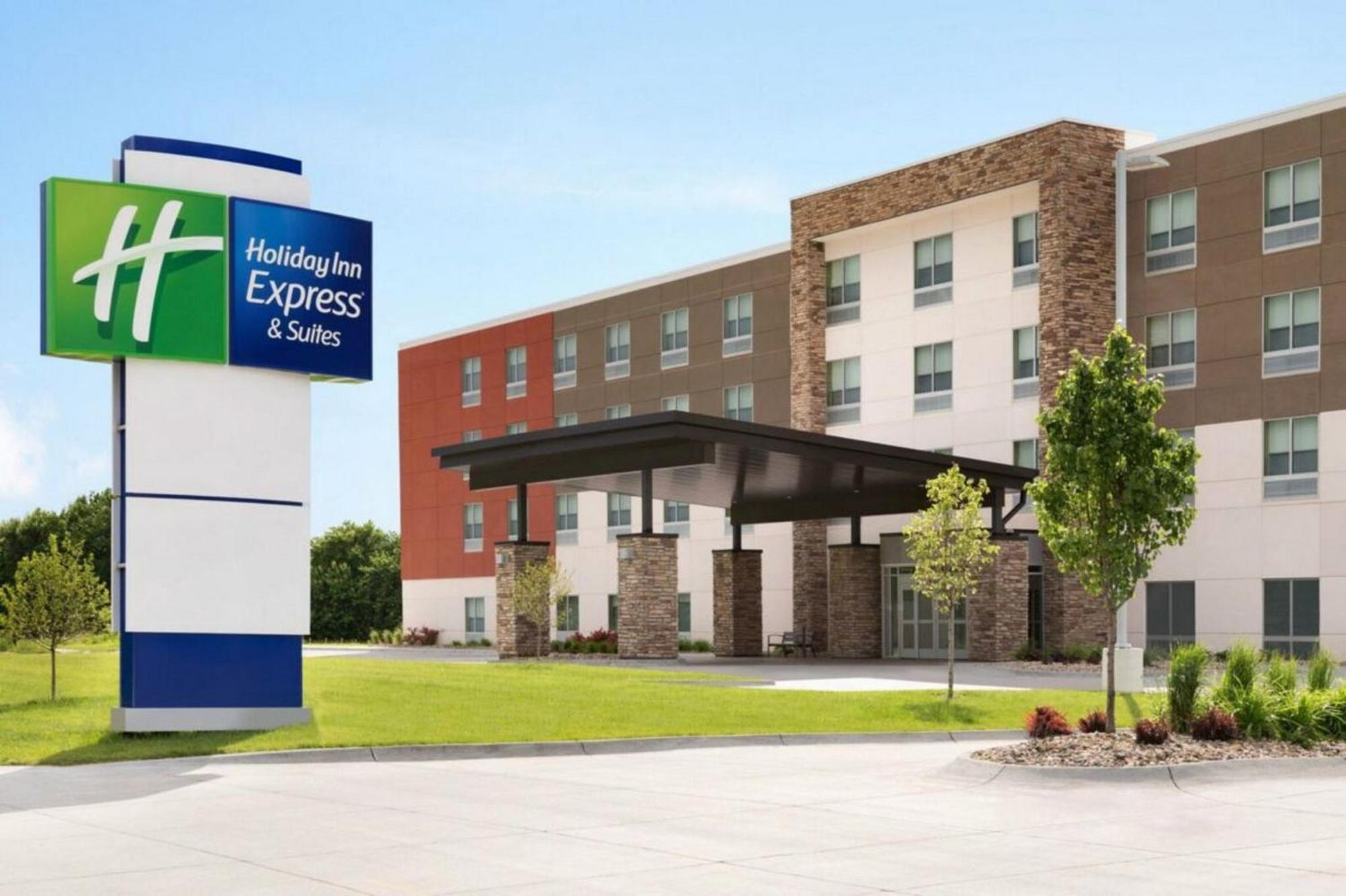 Holiday Inn Express & Suites Chicago - Oak Forest By Ihg Екстериор снимка